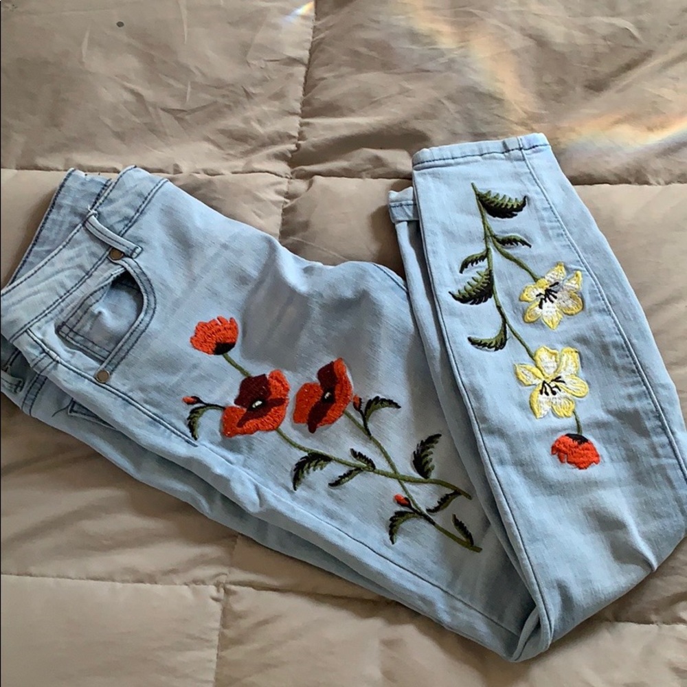 Embroidered Jeggings